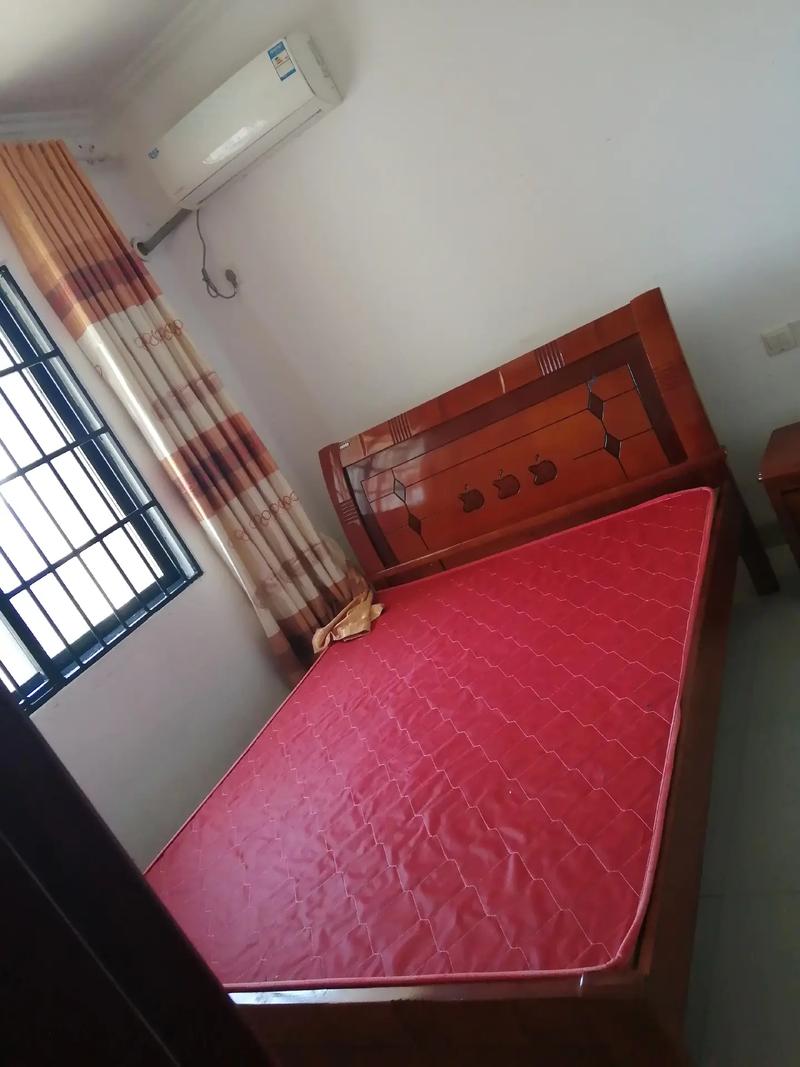 本人花语王朝有二房二厅住房出租.卫生干净,南北通透,楼层好